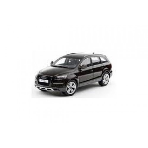 Kyosho - Car Scale Model - Audi Q7 Facelift - 1-18
